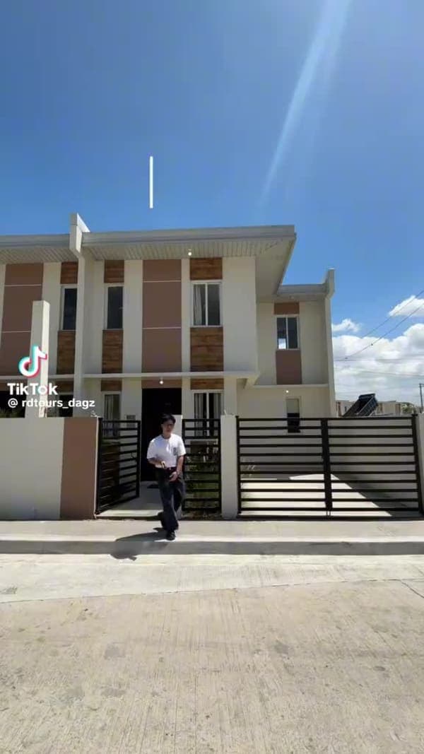 Luxury Beach Villa (Sulit)